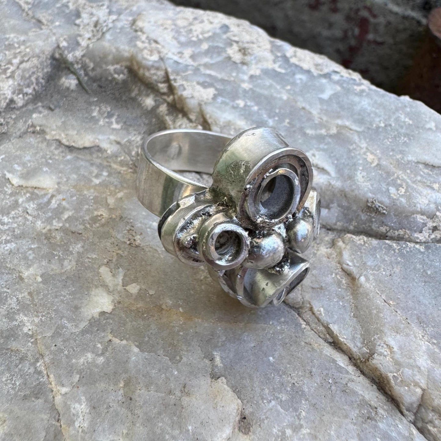 sterling silver flower sculpture ring (size 7)