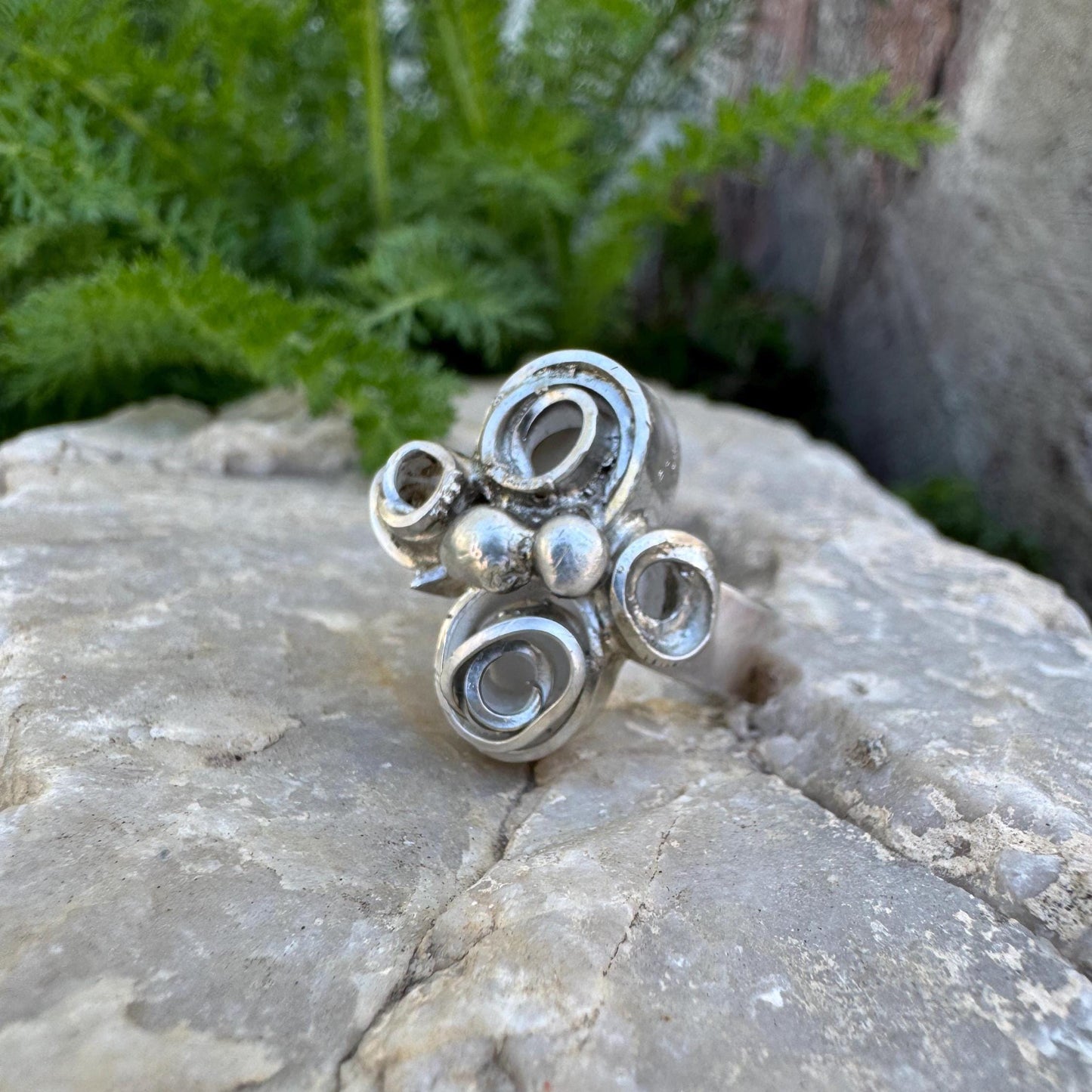 sterling silver flower sculpture ring (size 7)